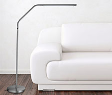 Slimline, lampada da pavimento moderna con tecnologia daylight